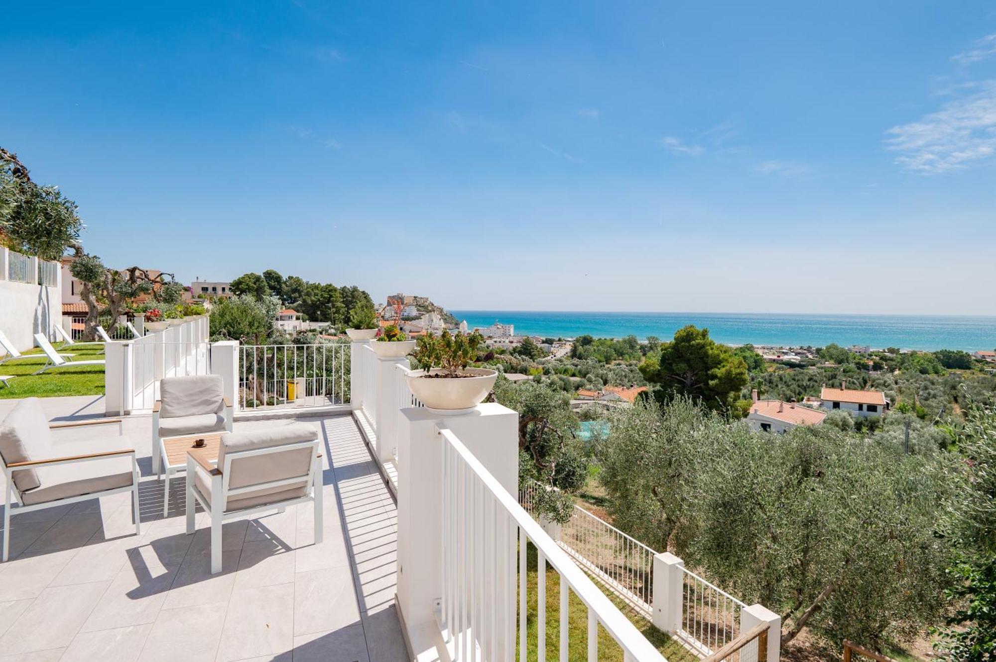 Casaragno Villa Vieste Exterior photo