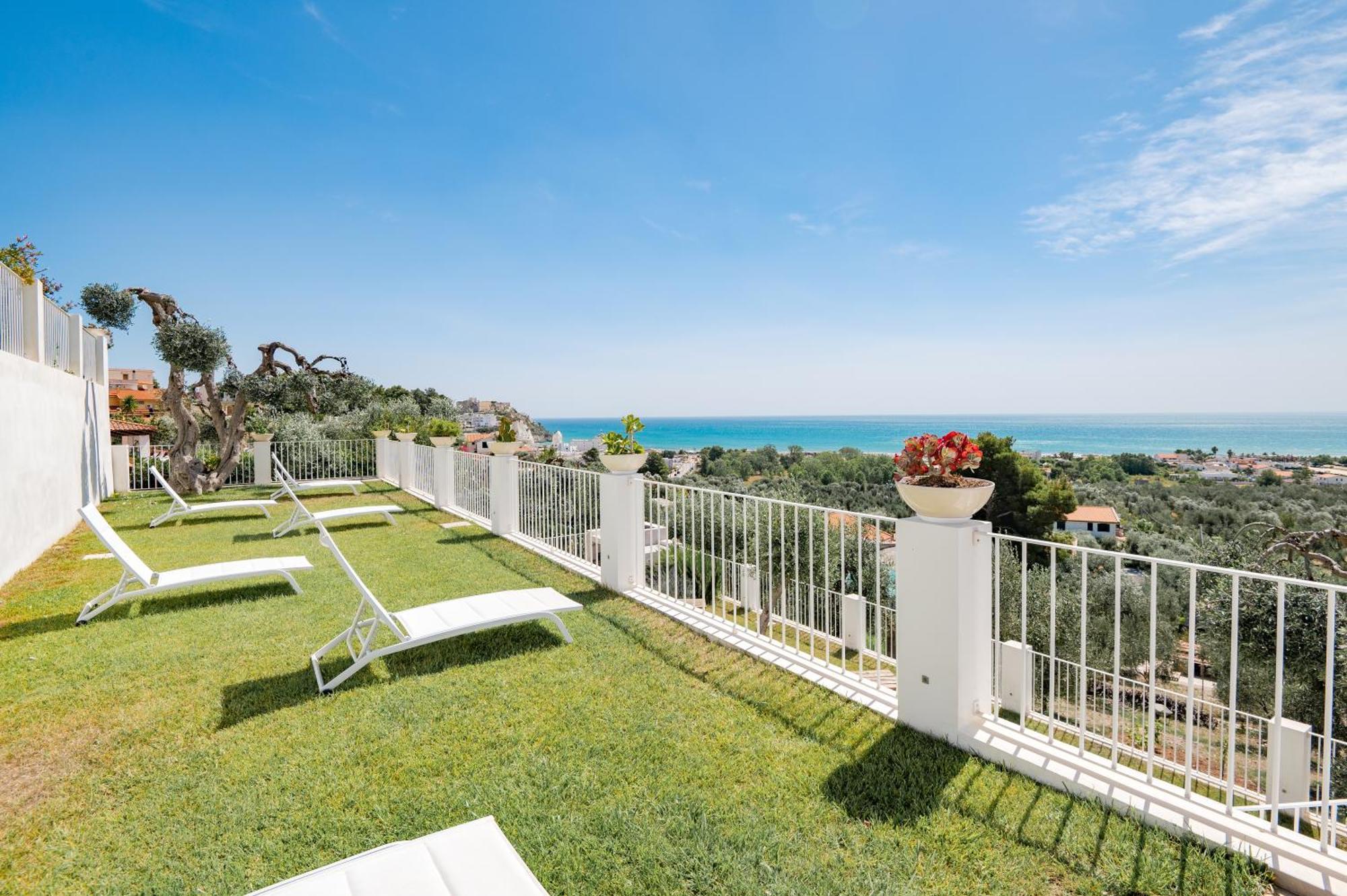 Casaragno Villa Vieste Exterior photo